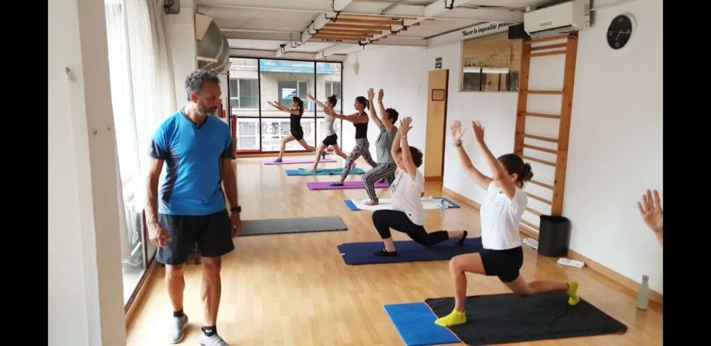 Clase completa. Pilates Suelo. 6 Clase completa. Pilates Suelo.